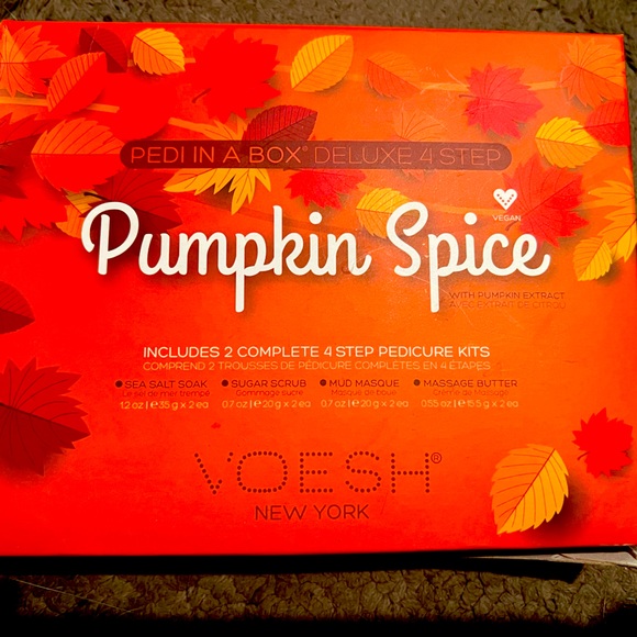 Voesh Pedi in a Box - Picture 1 of 2